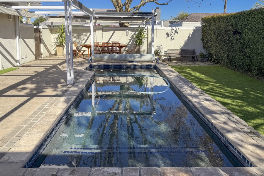 4 Bedroom Property for Sale in Claremont Western Cape